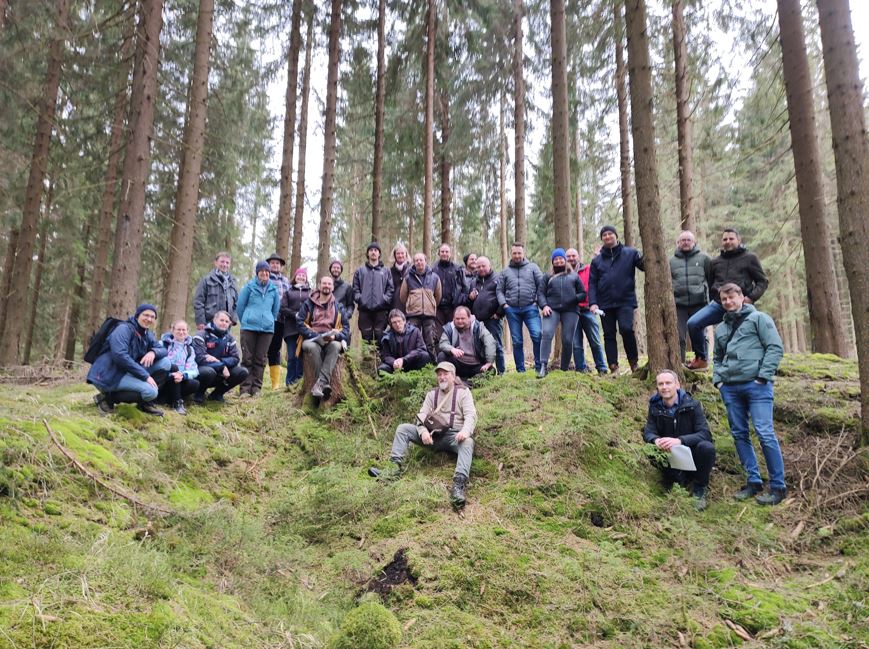 Partnertreffen BoziDar Exkursion Gruppenbild